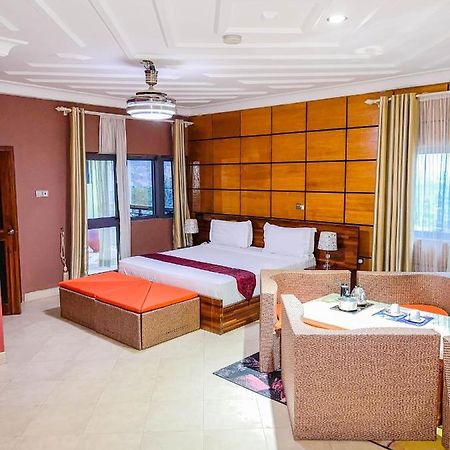 Triple Hill Hotel Weija Экстерьер фото