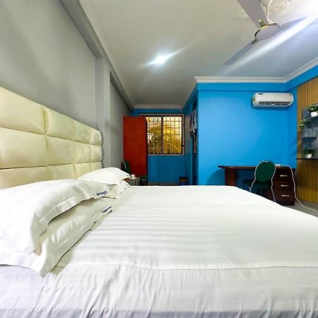 Triple Hill Hotel Weija Экстерьер фото