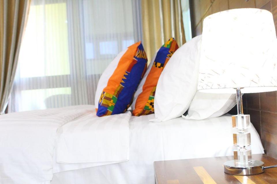 Triple Hill Hotel Weija Экстерьер фото