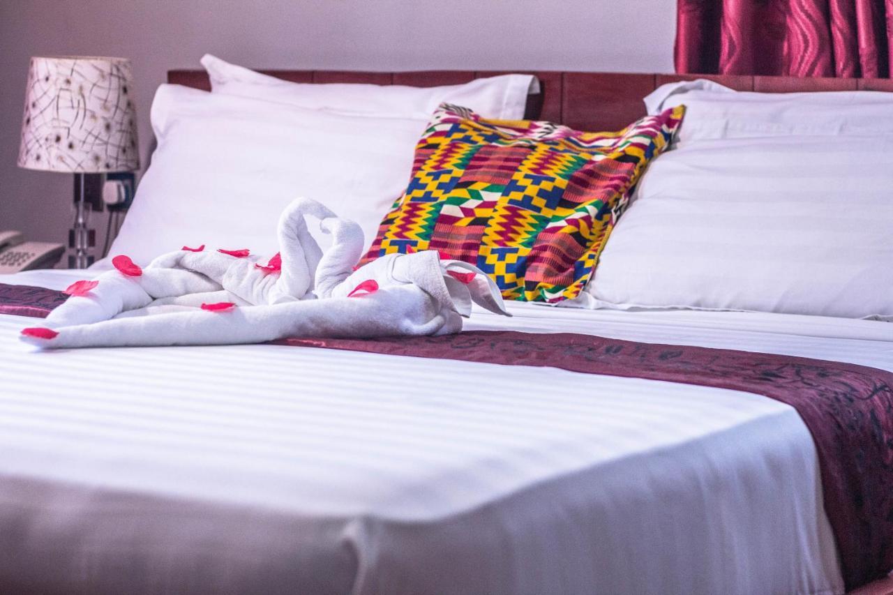 Triple Hill Hotel Weija Экстерьер фото