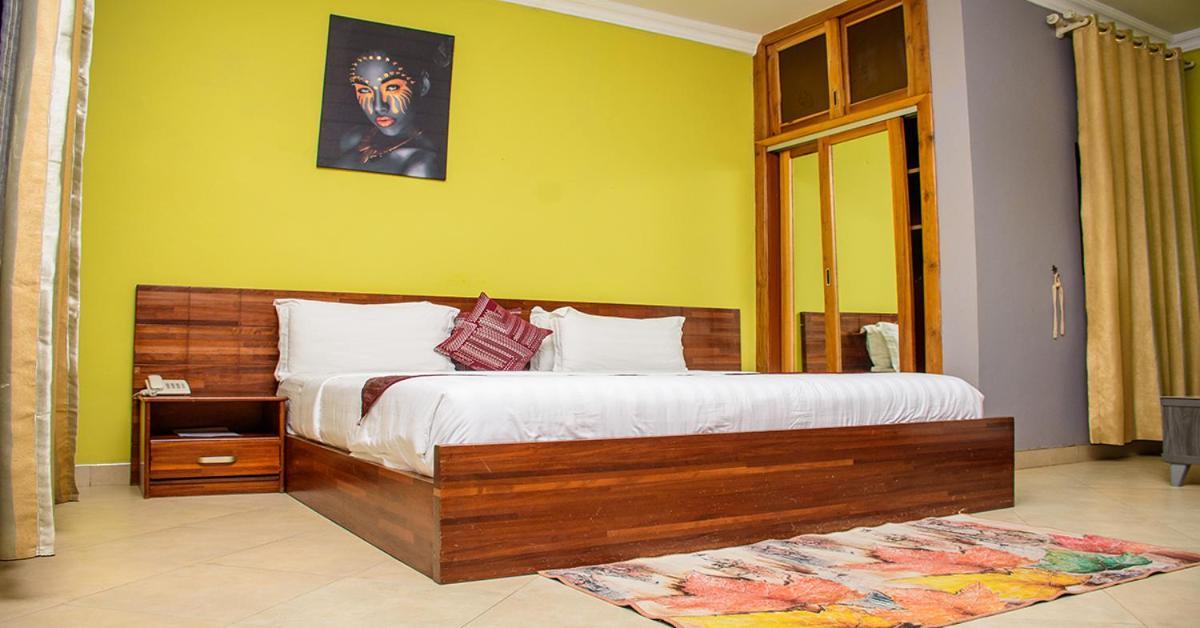 Triple Hill Hotel Weija Экстерьер фото