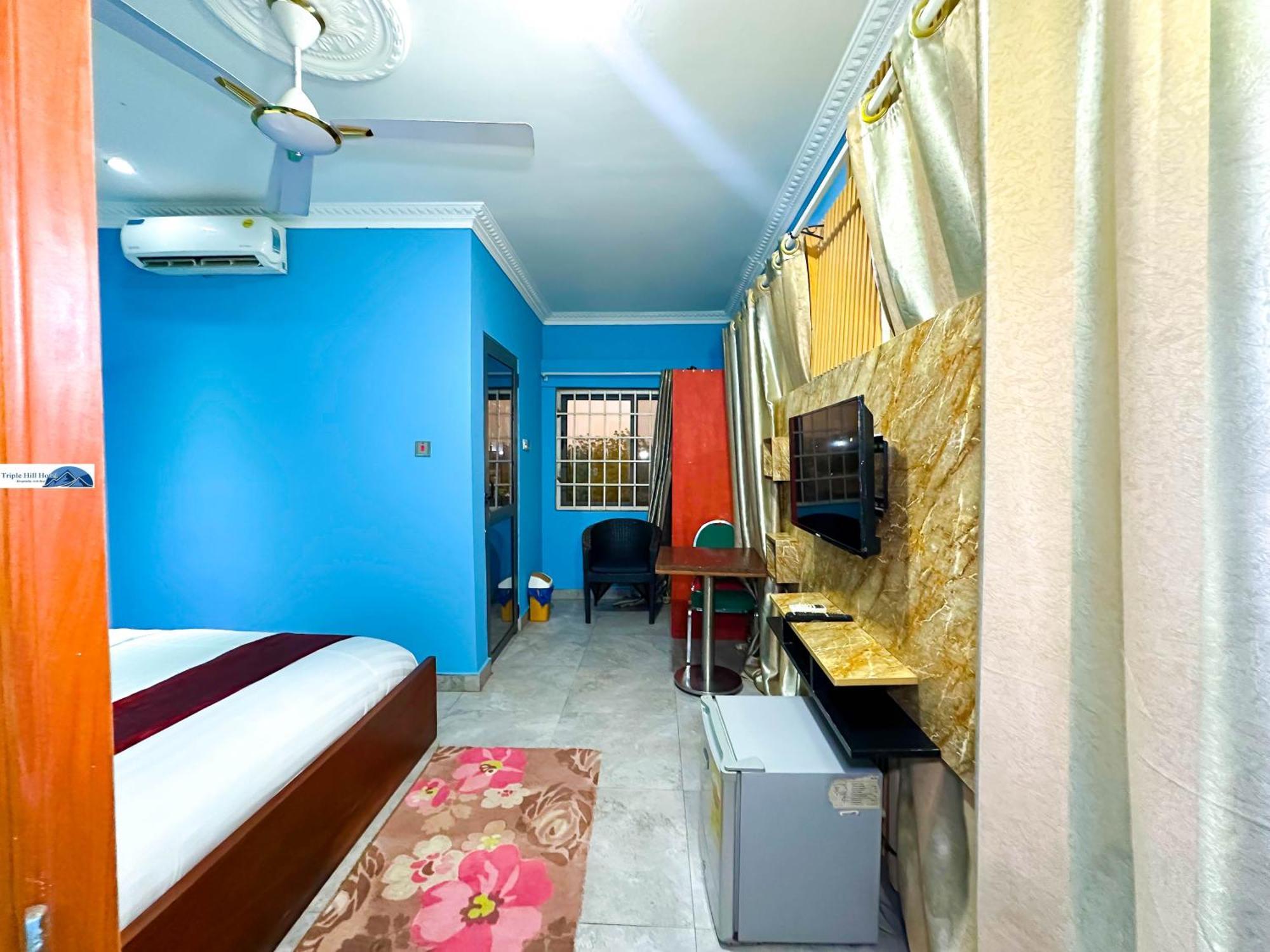 Triple Hill Hotel Weija Экстерьер фото