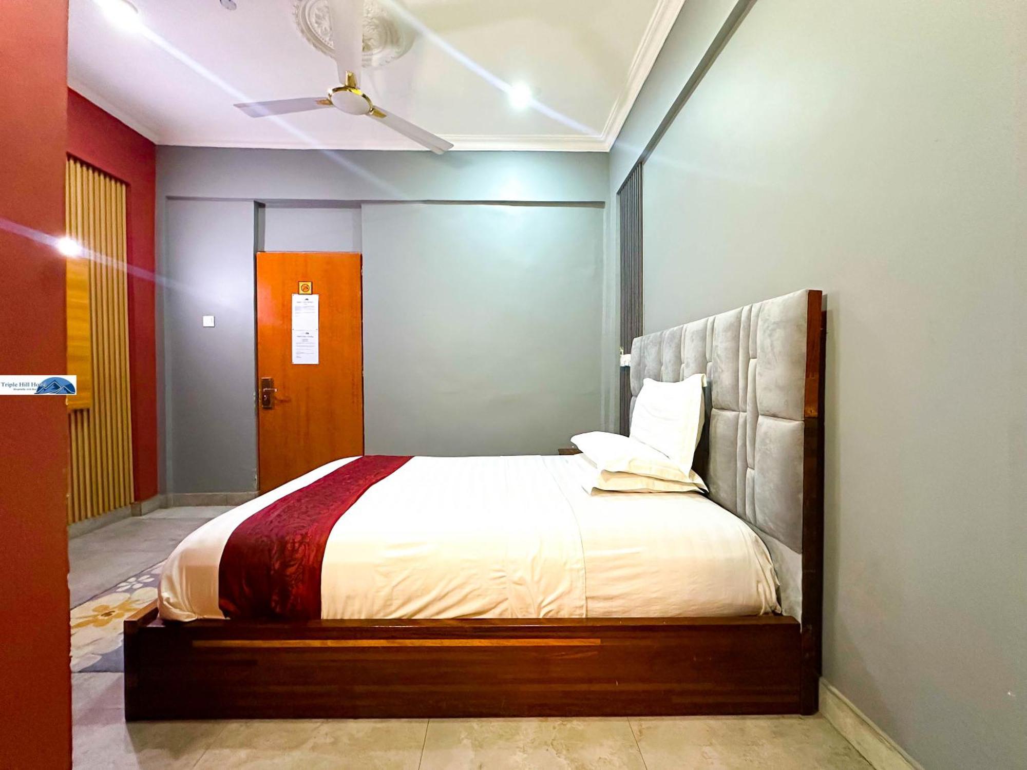 Triple Hill Hotel Weija Экстерьер фото